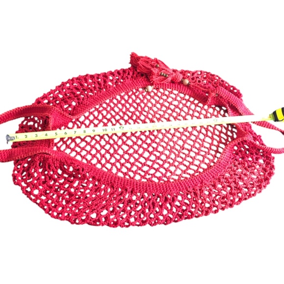 French Inspired Crochet Fishnet Market Bag Red Rouge Tote Shoulder Bag w/Tassel - Picture 13 of 16